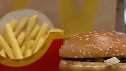 Donald Trump Mugshot McDonald’s Gif 🍔