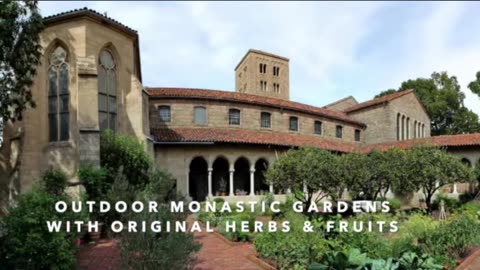 Discover the Beauty of the Cloisters Museum in NYC with a Creative Tour Guide