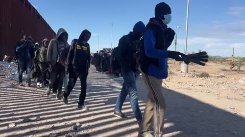 Arizona: 900+ Illegal Immigrants Arrived In Lukeville To Self Surrender To Border Patrol