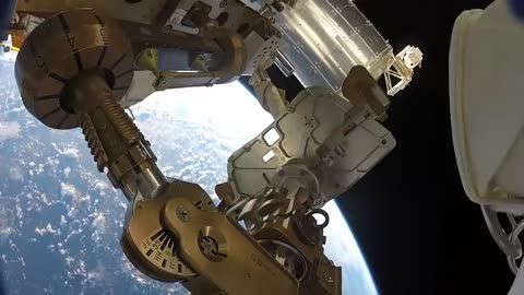 Incridible NASA Astronauts Space Walk Outside the ISS Amazing