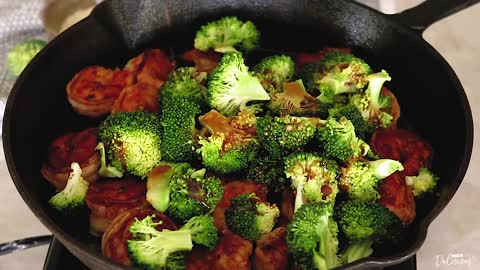 🍤 Easy Honey Garlic Shrimp & Broccoli 🥦 {6 Ingredients | 10 Minutes!}