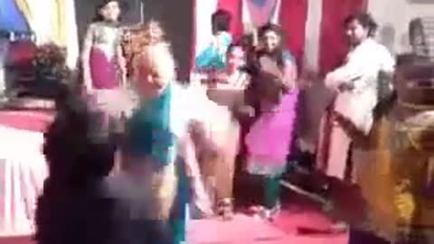 Old Lady Dance Gangnams Style In Wedding Ceremoney