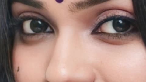 Actress Gayathri Nose Hole and Lips CloseUp Ultra Zoom