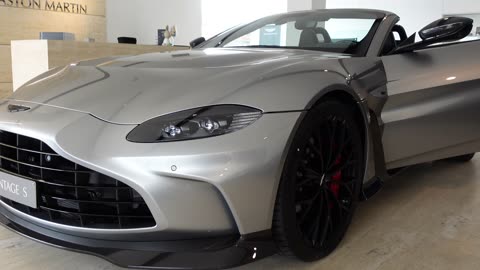 New Aston Martin V12 Vantage Roadster Review