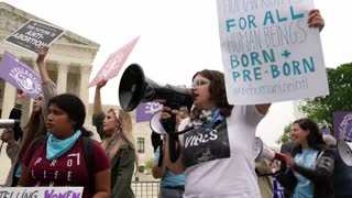 Mayoría de estadounidenses defiende mantener protección del derecho al aborto