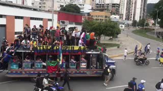 En directo: Avanza caravana de la Minga Indígena en Bucaramanga