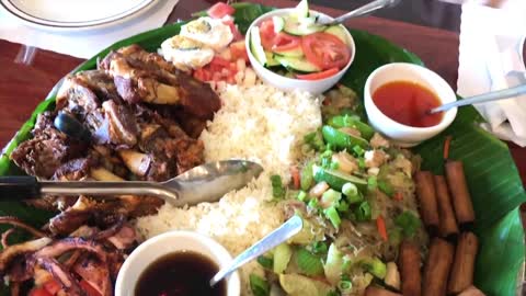 LAS VEGAS | D PINOY JOINT | FILIPINO RESTAURANT | BOODLE FIGHT FOOD