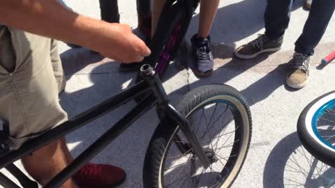 BMX Rider Breaking The Bike's Fork | Venda Seu Vídeo