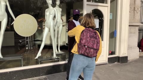 MANNEQUIN PRANK 4