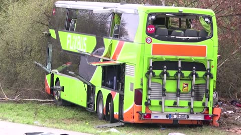 Bus crash on German motorway leaves several dead