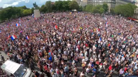 Unbelievable scenes in Paris as hundreds of thousands hit the streets against Coronavirus tyranny.