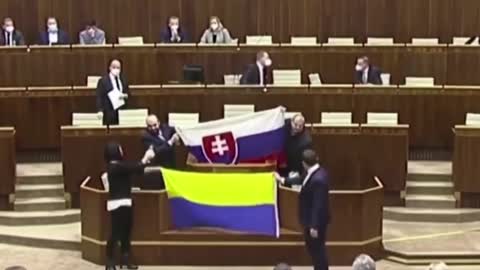 Not everyone likes the Ukrainian flag in the Slovak Parliament