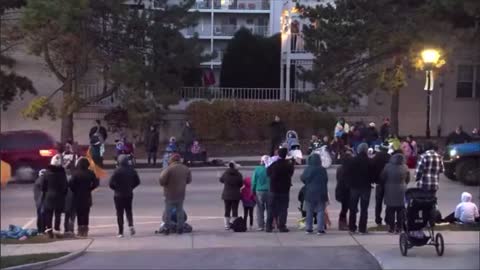 Car seen speeding past spectators into holiday parade in Waukesha, Wisconsin