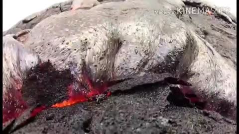 amazing images of lava from impressive volcano