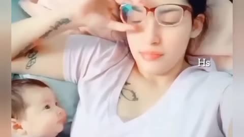 🥰Cute baby looking at her mom🥰