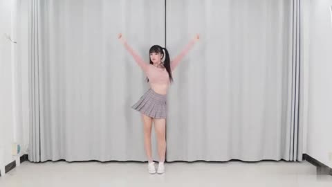 CHINESE GIRL DANCING