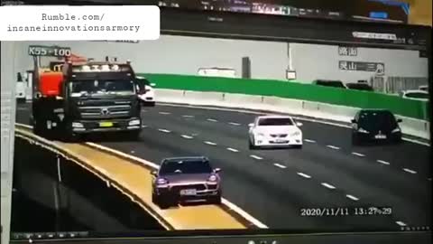 Crazy Accident On Bridge In China!!