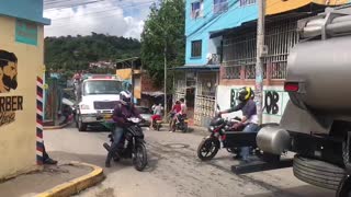 En carrotanques suministran agua en varios sectores de Bucaramanga