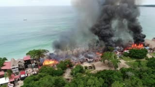 Incendio en playa blanca desde el aire