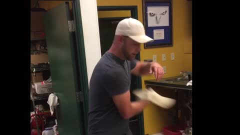 Wow!! Check Out This Guy! He Can Really Spin A Pizza!!