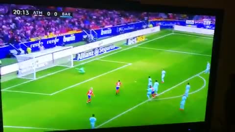 Golazo de Saul vs Barcelona