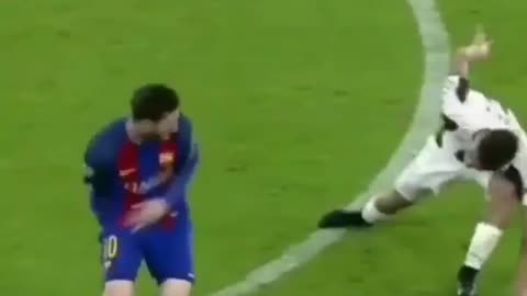 Messi humilla a Dybala