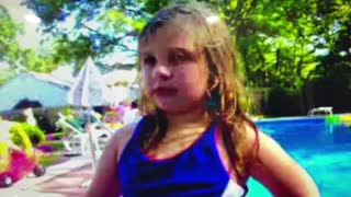 Little girl sings God Bless America