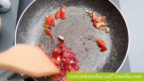 Easy Keto Diet Recipe Salmon in Tomatoes with Broccoli