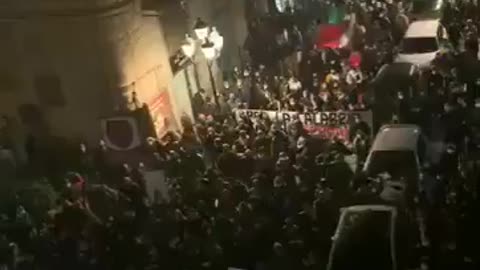 Lockdown Protest In Italy Continue To Grow!!