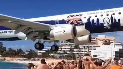 🛬 Maho Beach The Most Extreme Beach In The World, Saint Martin Island. | #Shorts #interestingfacts