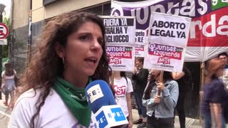 Con protesta piden en Buenos Aires que se realice aborto a una niña violada