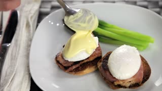 How To Make Hollandaise in 1 Min