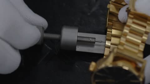 How to Use a Watch Link Removal Tool to Adjust a Metal Watch Band with Cotter Pins