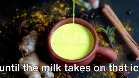 Turmeric Latte (Golden Milk): A Warm and Healing Elixir
