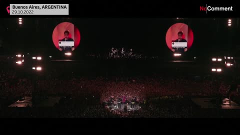 Coldplay interpreta en Buenos Aires la canción protesta prohibida en Irán