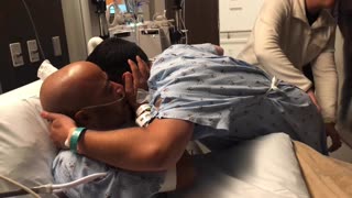 Brothers share touching moment after successful kidney transplant