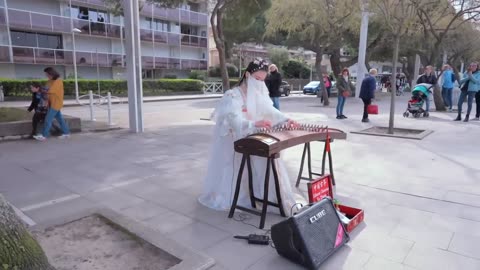 【Believer】古 筝 在 国 外 这 样 玩 ？Chinese Musical Instruments Guzheng Cover| 碰碰彭碰彭Jingxuan