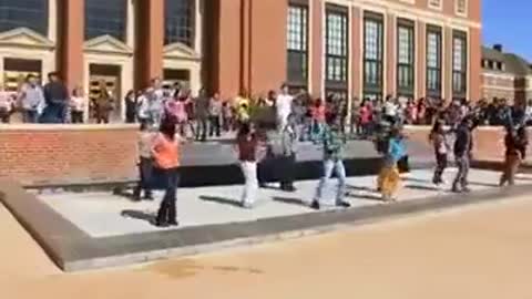 American students dancing to an Iranian song