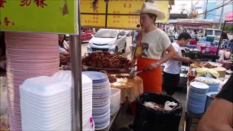 Khao Kha Moo Chang Phueak (ข้าวขาหมูช้างเผือก) Street Food , Chiang Mai Thailand