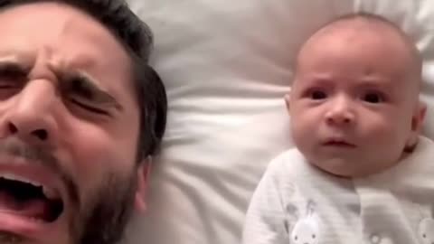 baby was crying when mom was not there, this is how dad makes the baby stop crying