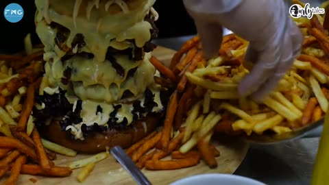 Finish-This-1-2-KG-Burger-In-Dubai-You-G