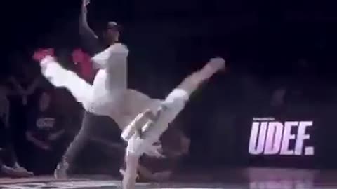 Wow! Breakdance Routine...