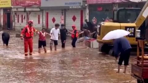Heavy flooding strikes in central China