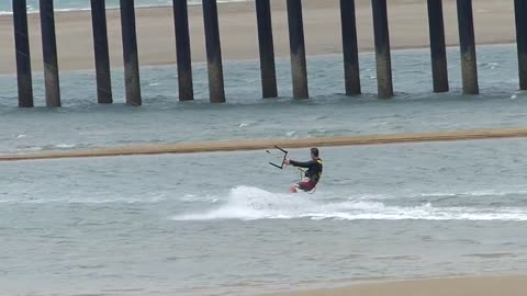 Kite Surfing Urangan