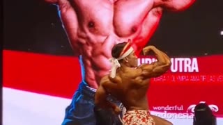 Great physique ! Great Body ! What a show..!!