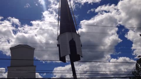 Crane collapses while moving Milton Christian Church steeple in Queens County, Nova Scotia (Canada)