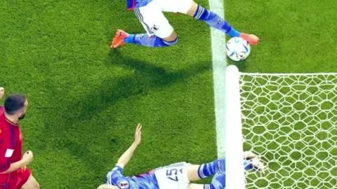 Gol Kedua Jepang ke gawang spanyol dianggap Kontroversial karena keluar garis