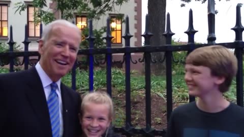 Joe Biden——Pedophile Child Molestor