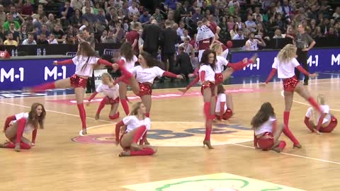 Zalgiris Kaunas Cheerleaders - Despacito