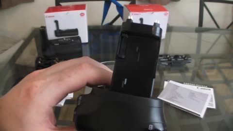 Canon Grip BG-E14 vs Fake grip from china for 70d, 80d.